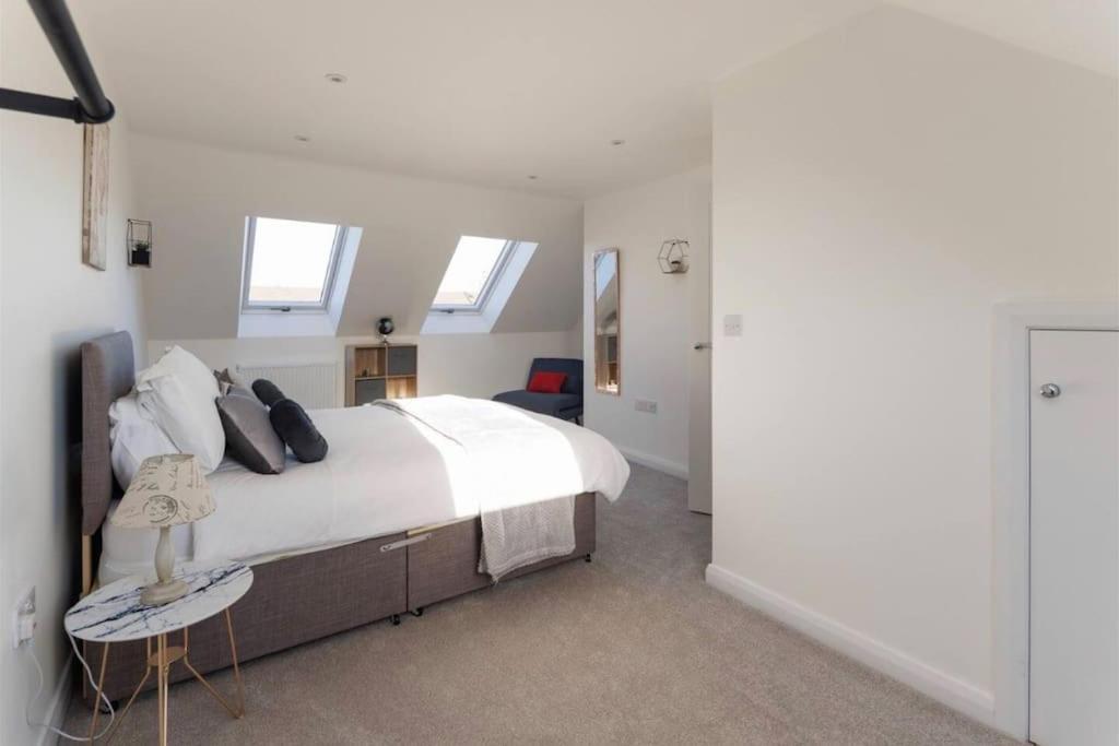 Holiday home Luxury 3-bedroom, 2-bathroom Sleeps 7 People *